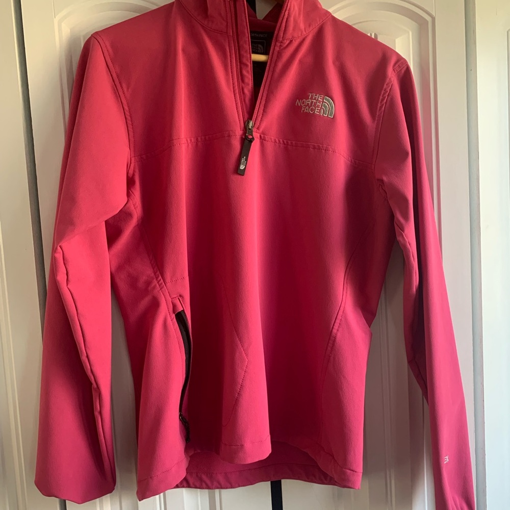North Face rain resistant 1/4 zip.